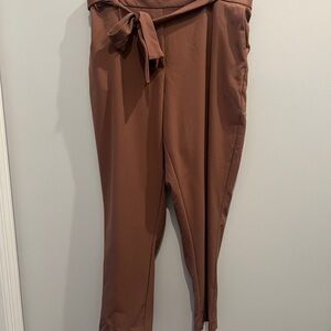 Jules & Leopold Brown Tie-Waist Pants
